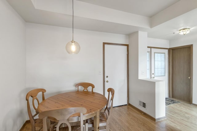 1100 E Cambria Ln, Lombard, IL 60148 - dining space featuring light wood-style floors and baseboards