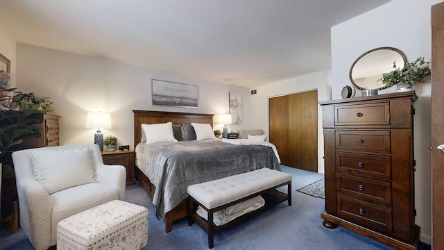 1309 Eureka St, Urbana, IL 61801 - bedroom with carpet