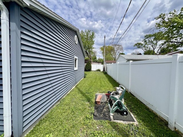 1309 Eureka St, Urbana, IL 61801 - view of yard