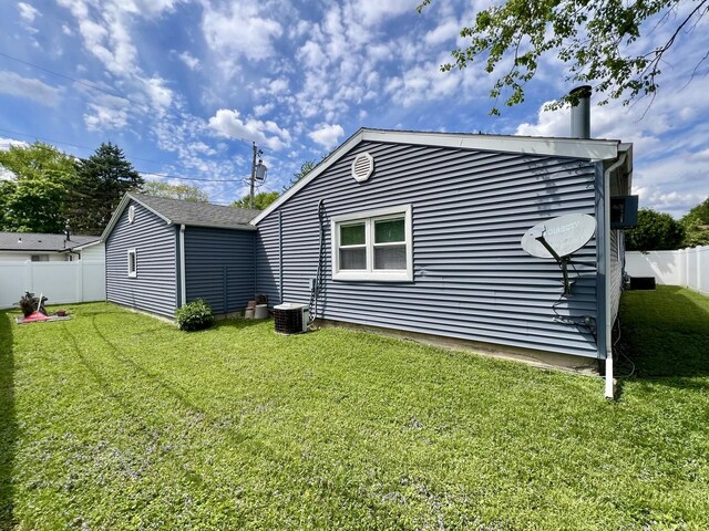 1309 Eureka St, Urbana, IL 61801 - back of property featuring central AC unit