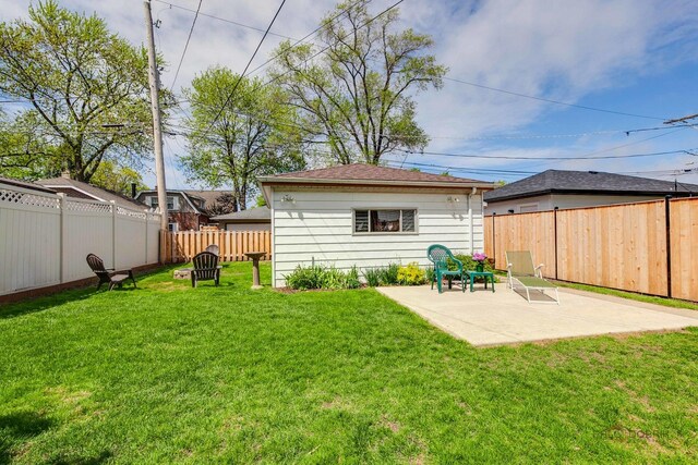 7220 W Ibsen St, Chicago, IL 60631 - rear view of house featuring a patio area
