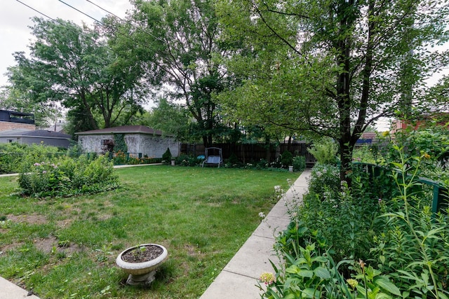 2137 W Cortez St Unit 2, Chicago, IL 60622 - view of yard