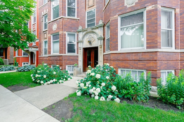 2137 W Cortez St Unit 2, Chicago, IL 60622 - entrance to property featuring brick siding