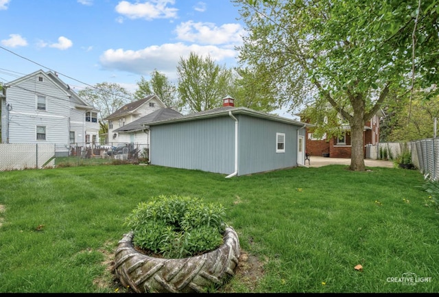 811 W Galena Blvd, Aurora, IL 60506 - view of yard