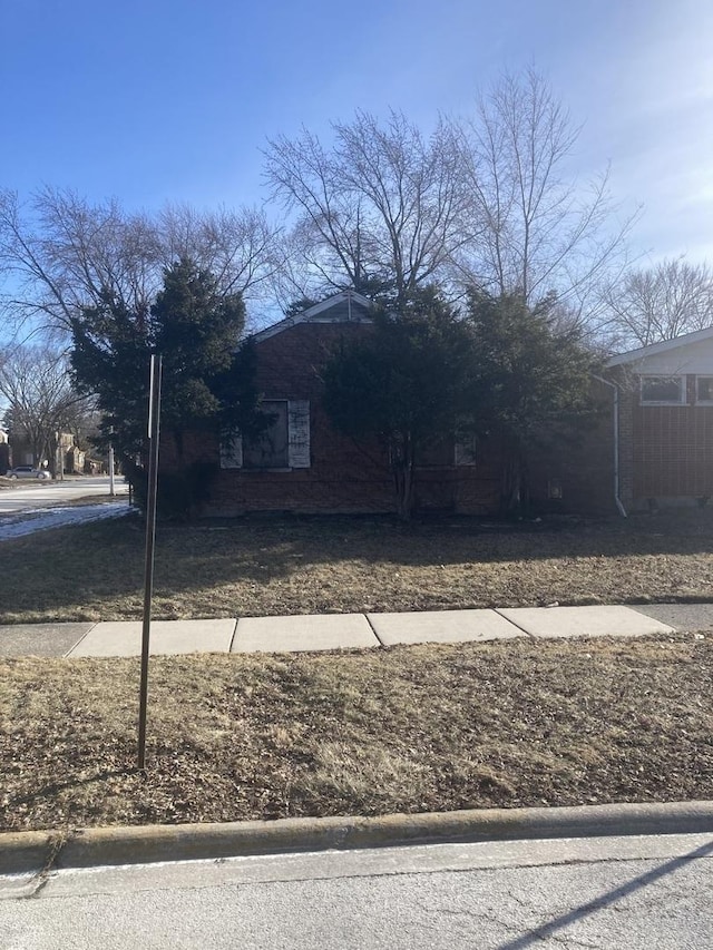 14201 S Wentworth Ave, Riverdale, IL 60827 - view of front facade