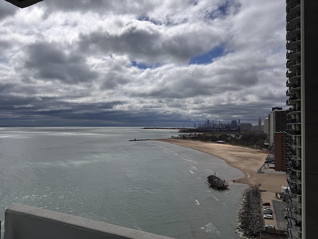 water view with a view of city