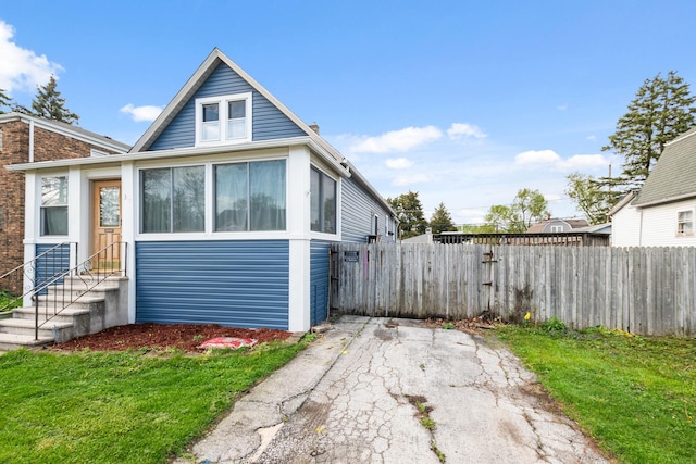 37 Mckinley Ave, Steger, IL 60475 - view of property exterior with entry steps