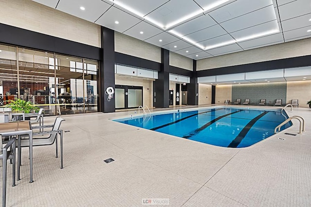 175 E Delaware Pl Unit 5019, Chicago, IL 60611 - view of indoor pool