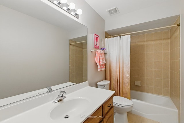 12652 Suffield Dr, Palos Park, IL 60464 - full bath featuring visible vents, tile patterned flooring, vanity, toilet, and shower / tub combo with curtain