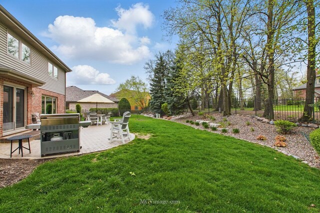 12652 Suffield Dr, Palos Park, IL 60464 - view of yard with a fenced backyard, a patio, and a hot tub