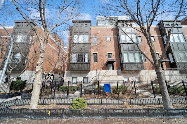 450 W Superior St, Chicago, IL 60610 - photo 1