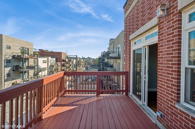 3755 N Wilton Ave Unit 3Se, Chicago, IL 60613 - deck featuring a residential view