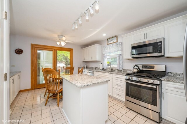 1757 Louisville Ln, Crystal Lake, IL 60014 - photo 9