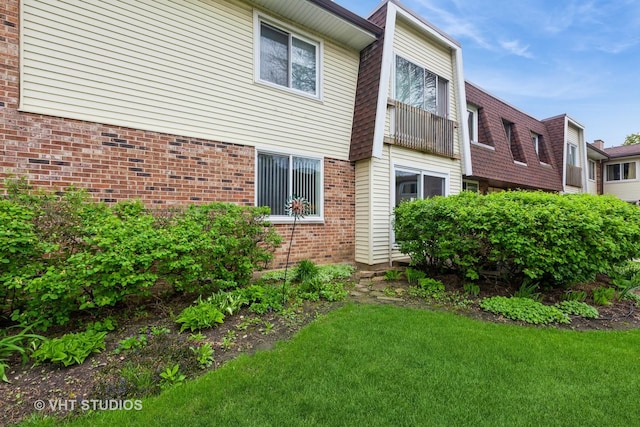 3026 Roberts Dr Unit 4, Woodridge, IL 60517 - view of property with uncovered parking