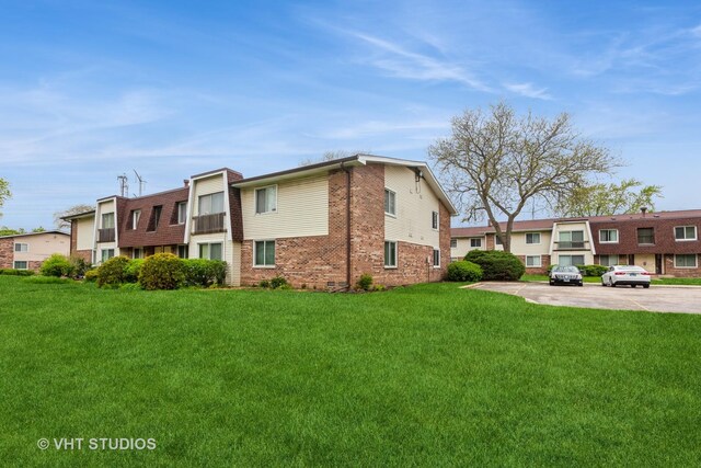3026 Roberts Dr Unit 4, Woodridge, IL 60517 - view of balcony