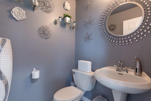 695 Cassandra Ln, University Park, IL 60466 - half bath with a sink and toilet