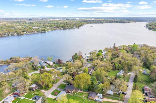 4520 W Shore Dr, Wonder Lake, IL 60097 - aerial view of property's location featuring a large body of water