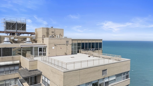 6301 N Sheridan Rd Unit 12C, Chicago, IL 60660 - view of property with a water view