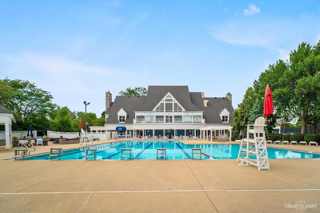 1759 Baybrook Ln, Naperville, IL 60564 - community pool with a patio