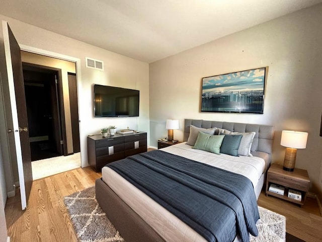 660 Londonberry Ln, Bolingbrook, IL 60440 - bedroom featuring light wood-style flooring