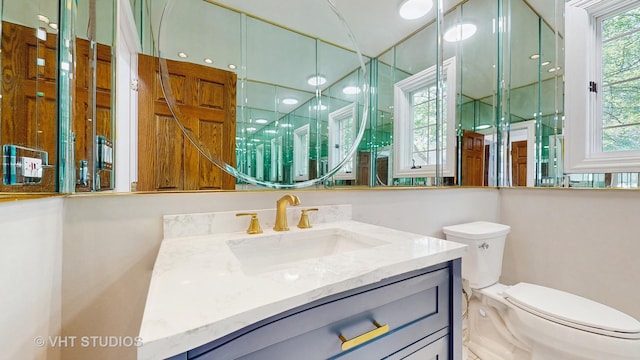 8980 N Enclave Dr, Burr Ridge, IL 60527 - full bath with vanity and toilet