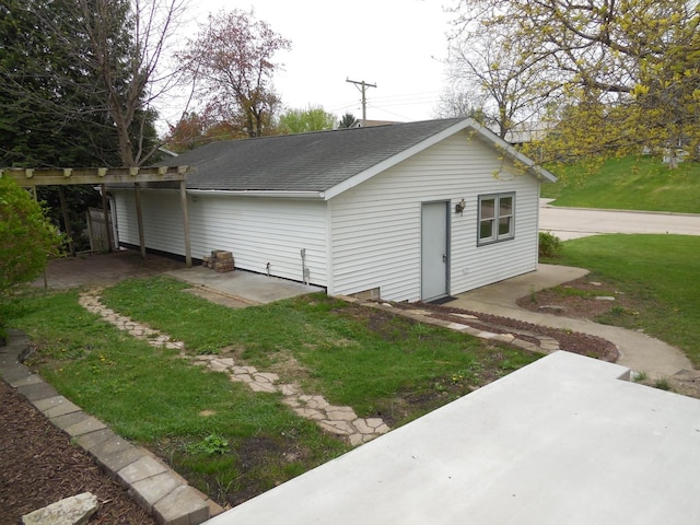 view of outdoor structure