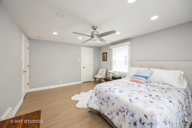 3917 Home Ave, Stickney, IL 60402 - bedroom featuring wood finished floors, recessed lighting, baseboards, and a ceiling fan