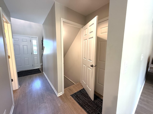 2825 Colonial Dr, Elgin, IL 60124 - foyer with wood finished floors and baseboards