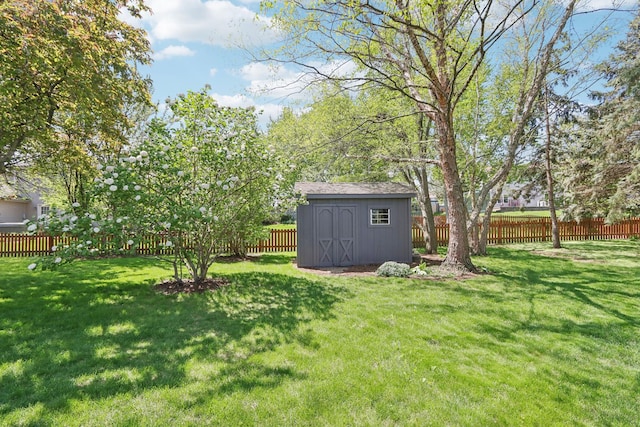 2835 Randall Ridge Ct, Elgin, IL 60124 - view of yard featuring a shed and an outdoor structure