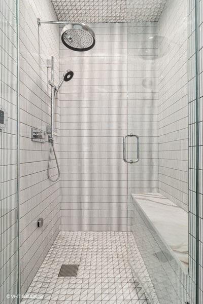 1928 W George St, Chicago, IL 60657 - full bathroom with a shower stall