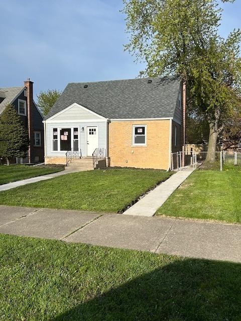 1473 Wentworth Ave, Calumet City, IL 60409 - bungalow-style house featuring roof with shingles