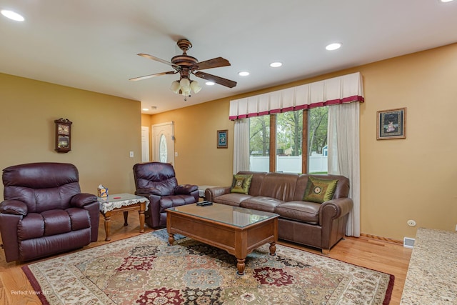 400 Illinois Rd, Frankfort, IL 60423 - living area with ceiling fan, light wood finished floors, recessed lighting, and baseboards