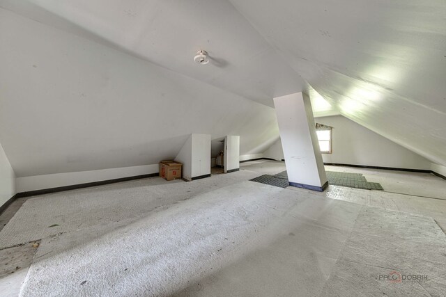 3117 S 53rd Ave, Cicero, IL 60804 - additional living space with vaulted ceiling