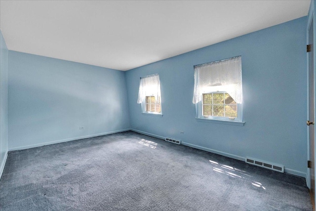 26W266 Tomahawk Dr, Wheaton, IL 60189 - carpeted spare room with baseboards