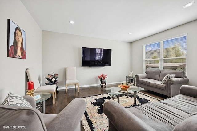 1683 Rockefeller Dr, Mundelein, IL 60060 - living room featuring wood finished floors, recessed lighting, and baseboards