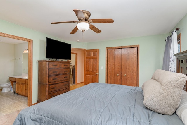 1918 Clement St, Crest Hill, IL 60403 - bedroom with a ceiling fan, baseboards, ensuite bath, and a closet