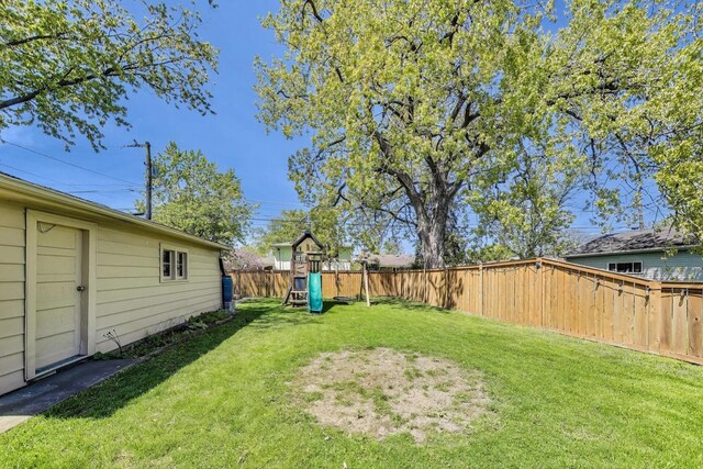 626 Homestead Rd, La Grange Park, IL 60526 - photo 20