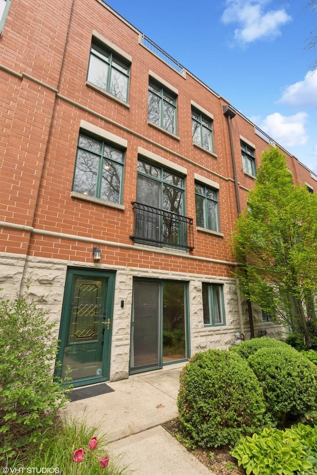 view of building exterior
