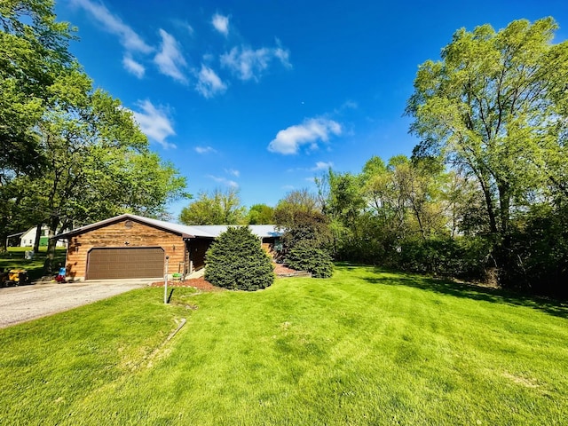 1310 E 15th Rd, Streator, IL 61364 - view of front of property featuring a front yard, an attached garage, and driveway