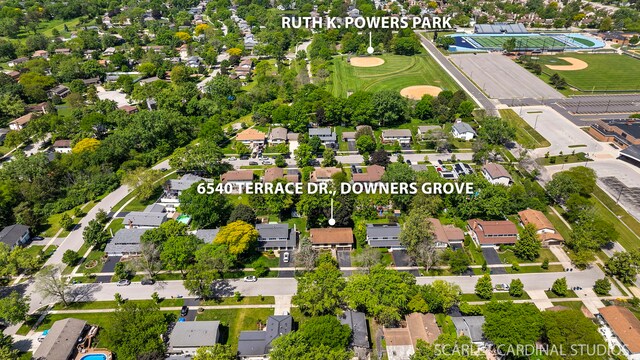 6540 Terrace Dr, Downers Grove, IL 60516 - aerial view of property and surrounding area with nearby suburban area