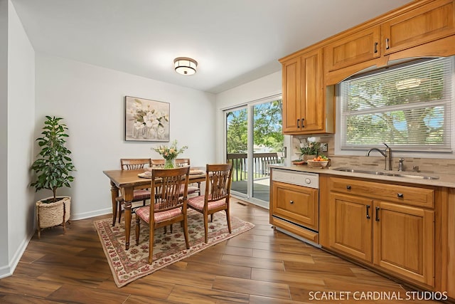 6540 Terrace Dr, Downers Grove, IL 60516 - dining room with dark wood finished floors and baseboards