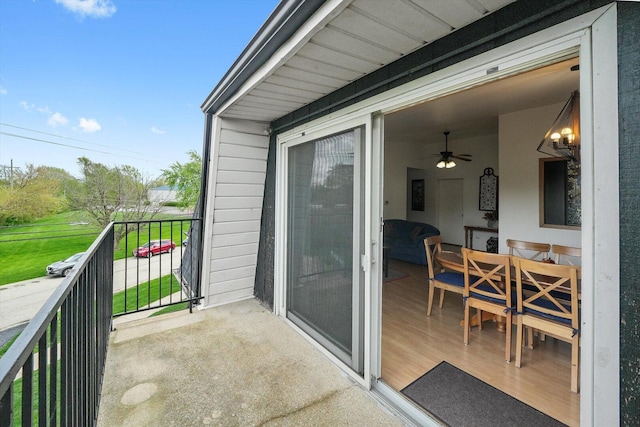 balcony with ceiling fan