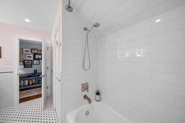 946 N Marion St, Oak Park, IL 60302 - bathroom with shower / bathtub combination and recessed lighting