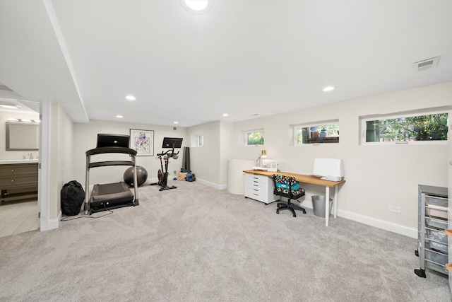946 N Marion St, Oak Park, IL 60302 - workout area with carpet flooring, recessed lighting, and baseboards