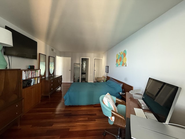 6033 N Sheridan Rd Unit 12B, Chicago, IL 60660 - bedroom featuring wood finished floors and a desk