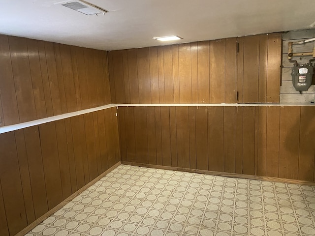 5014 W Strong St, Chicago, IL 60630 - finished below grade area with light floors, wooden walls, and gas meter