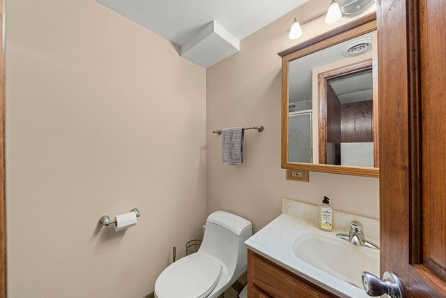 559 Coolidge Ave, Glen Ellyn, IL 60137 - bathroom with toilet and vanity