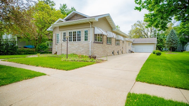 214 W Watson St, Forrest, IL 61741 - view of front facade featuring stone siding, a front yard, and a garage