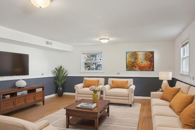 561 Minette Ln, Chicago Heights, IL 60411 - living room featuring light wood-style flooring