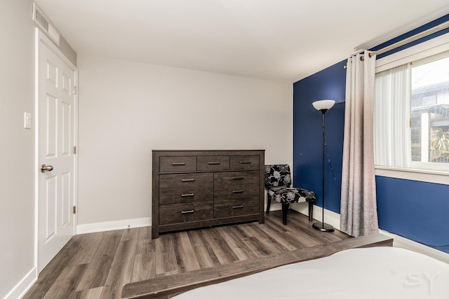 11102 S 84th Ave Unit 2B, Palos Hills, IL 60465 - bedroom with wood finished floors and baseboards